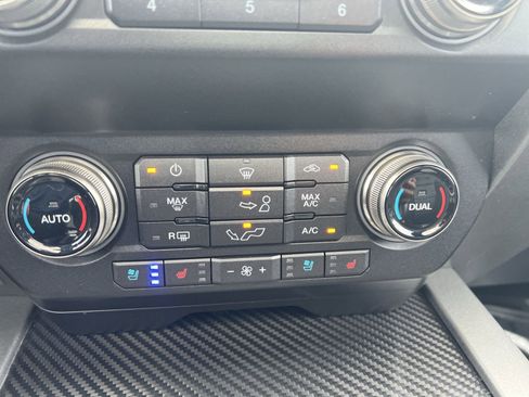 Used 2019 Ford F150 Raptor w/ Equipment Group 802A Luxury AWD/4WD image 29