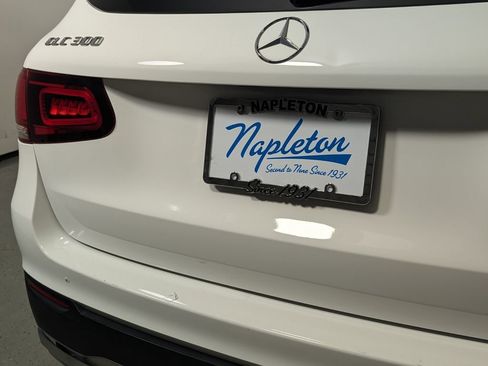 Used 2020 Mercedes-Benz GLC 300 image 9