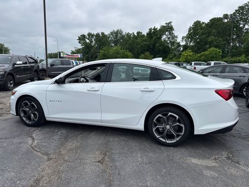Used 2023 Chevrolet Malibu LT FWD image 3