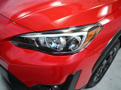 Used 2023 Subaru Crosstrek 2.0i Premium image 13