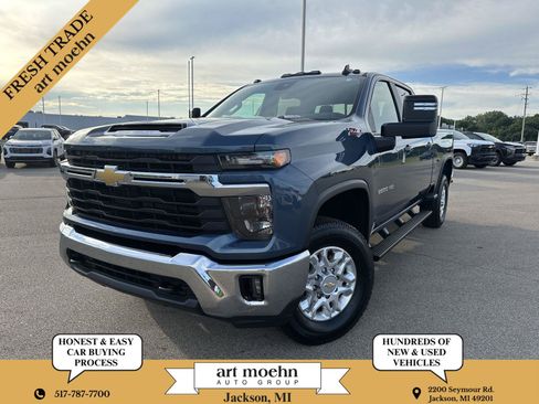 Used 2025 Chevrolet Silverado 2500 LT w/ Convenience Package AWD/4WD image 1