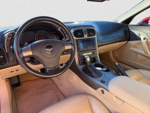 Used 2006 Chevrolet Corvette Convertible w/ Preferred Equipment Group image 12