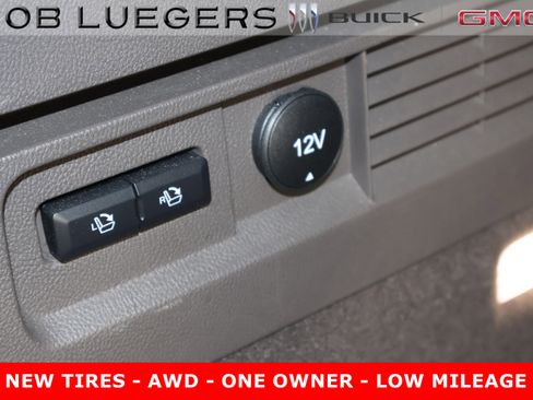 Used 2022 Lincoln Nautilus Reserve image 24