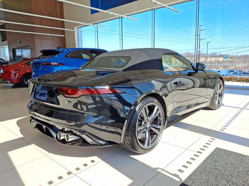 New 2024 Jaguar F-TYPE R image 4