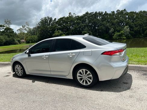 Used 2024 Toyota Corolla LE FWD image 4