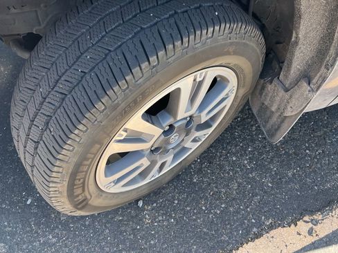 Used 2021 Toyota Tundra Platinum image 2