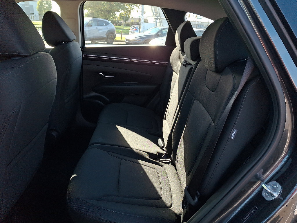 Certified 2024 Hyundai Tucson SE AWD/4WD image 11