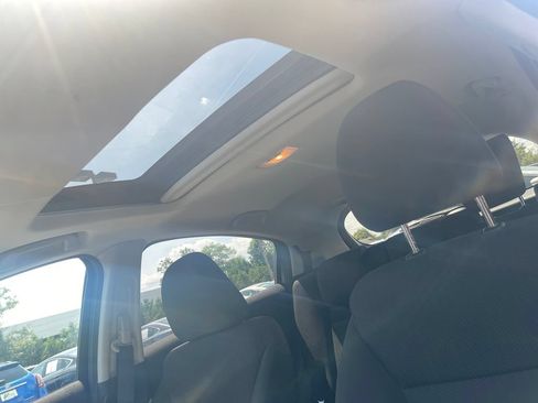Used 2017 Honda HR-V EX image 11
