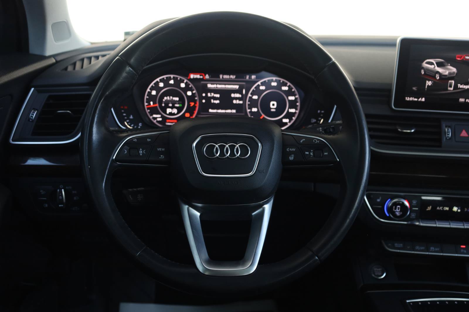 Used 2018 Audi Q5 2.0T Premium Plus w/ Premium Plus Package AWD/4WD image 38