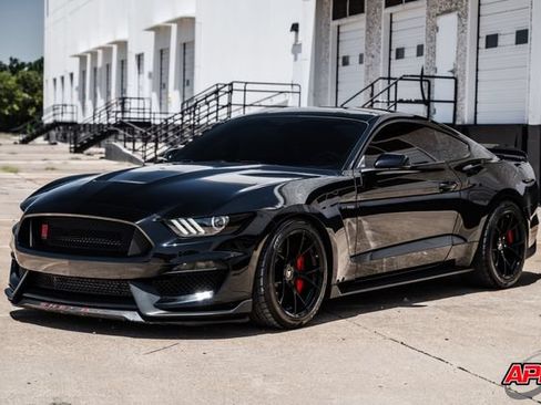 Used 2017 Ford Mustang Shelby GT350 w/ Electronics Package RWD image 7