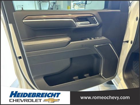 Certified 2024 Chevrolet Silverado 1500 LT AWD/4WD image 10