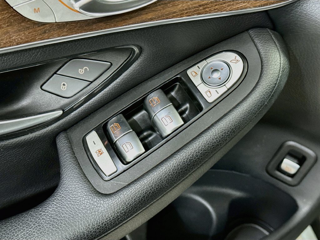 Certified 2020 Mercedes-Benz GLC 300 4MATIC image 20