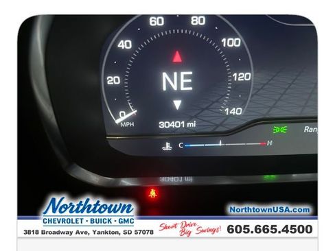 Used 2024 GMC Yukon AT4 w/ Technology Package image 17