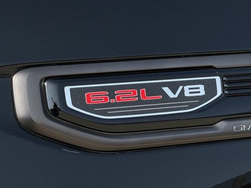 Used 2024 GMC Sierra 1500 AT4X AWD/4WD image 10