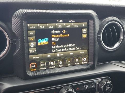 Used 2022 Jeep Wrangler Unlimited Sahara w/ Safety Group image 23