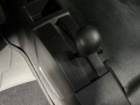 Used 2015 Chevrolet Silverado 3500 W/T image 17