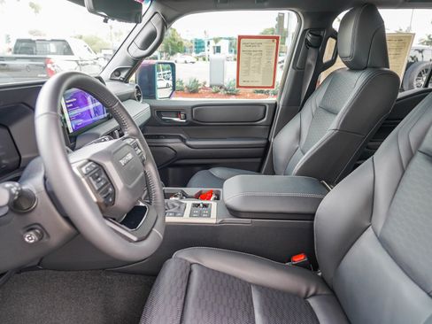 Used 2024 Toyota Land Cruiser image 19