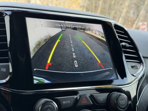 Used 2021 Jeep Grand Cherokee Limited image 8