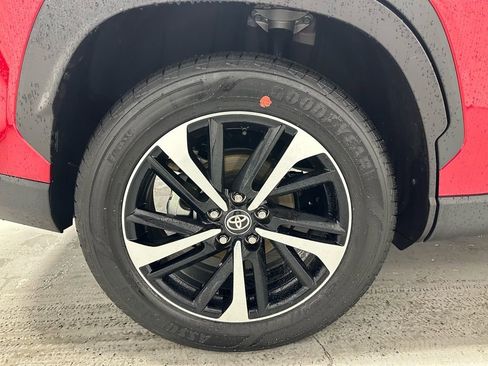 Used 2025 Toyota Corolla Cross AWD Hybrid w/ Convenience Package image 65