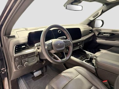Used 2025 Chevrolet Tahoe RST w/ RST Capability Package AWD/4WD image 8