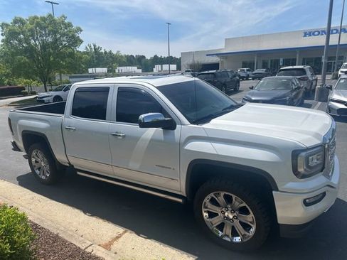 Used 2018 GMC Sierra 1500 Denali w/ Denali Ultimate Package image 2
