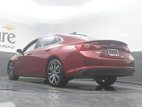 Used 2018 Chevrolet Malibu LT w/ Leather Package FWD image 5