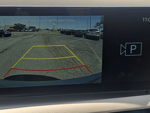 Used 2025 Hyundai Tucson SE FWD image 19