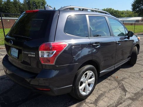 Used 2016 Subaru Forester 2.5i Premium AWD/4WD image 8