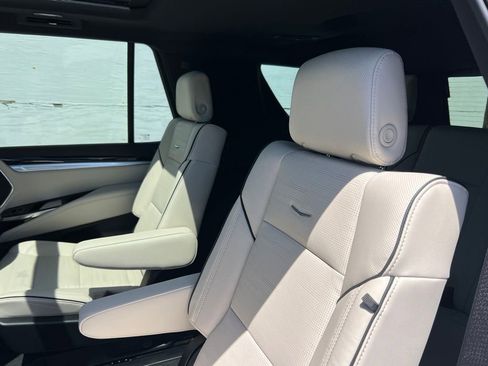 New 2026 Cadillac Escalade Sport AWD/4WD image 21