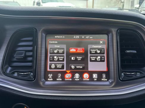 Used 2016 Dodge Challenger SXT Plus image 17