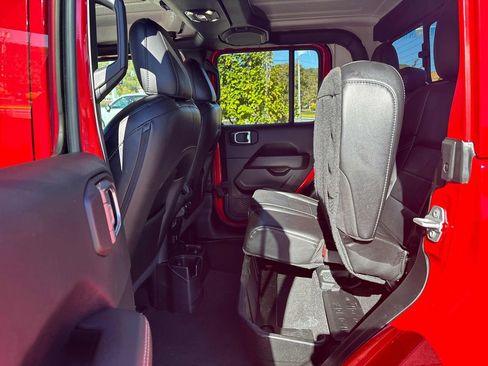 Used 2021 Jeep Gladiator Overland w/ Popular Equipment Package image 44