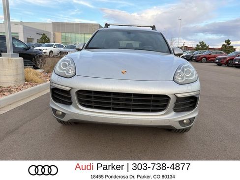 Used 2018 Porsche Cayenne S image 2