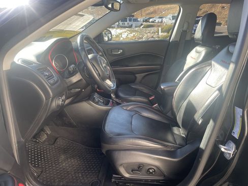 Used 2018 Jeep Compass Trailhawk w/ Leather Interior Group image 10
