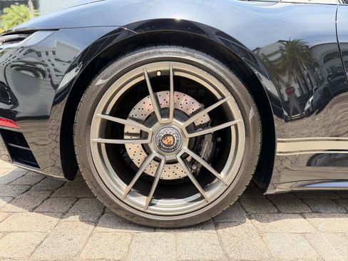 Used 2022 Porsche 911 50th Anniversary Edition AWD/4WD image 33