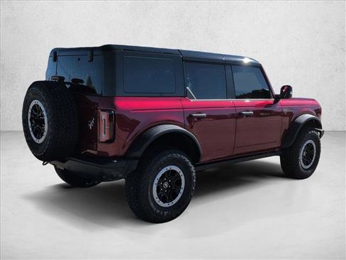 New 2025 Ford Bronco Badlands image 2