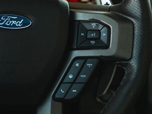 Used 2019 Ford F150 Raptor w/ Equipment Group 802A Luxury image 31