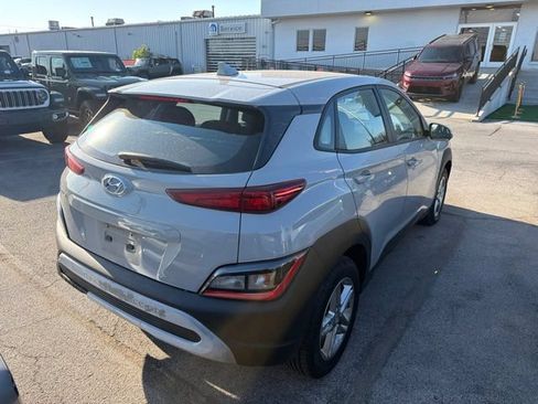 Used 2023 Hyundai Kona SE FWD image 4