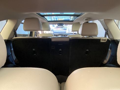 Used 2019 Kia Sorento EX w/ EX Touring Package AWD/4WD image 18