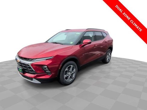 Used 2023 Chevrolet Blazer LT image 4