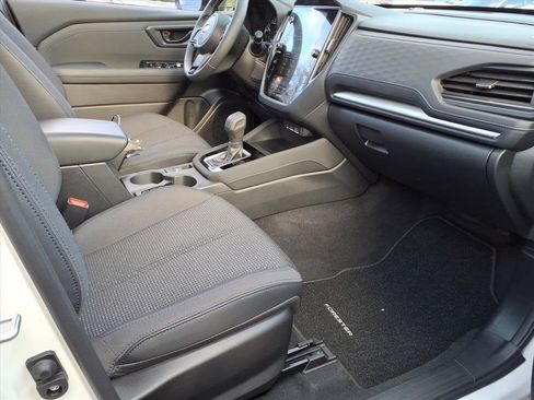 Certified 2025 Subaru Forester Premium image 8