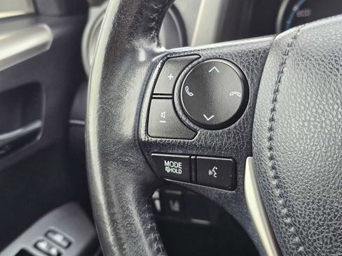 Used 2018 Toyota RAV4 XLE image 36