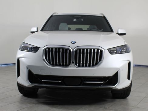 New 2026 BMW X5 sDrive40i w/ Climate Comfort Package image 6