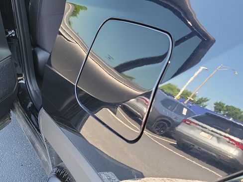 Certified 2025 Toyota RAV4 XLE FWD image 9