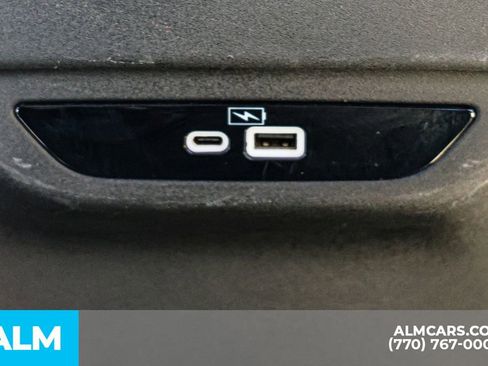 Used 2023 Chrysler Pacifica Touring-L image 60