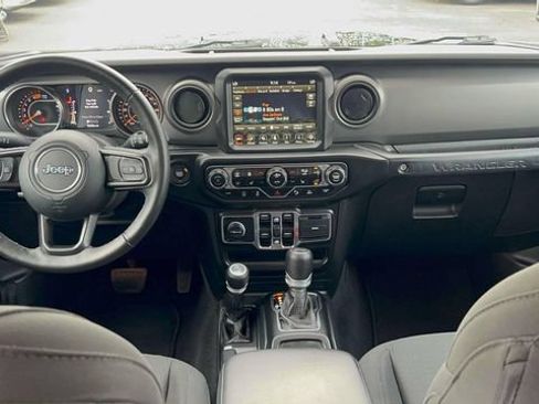 Used 2021 Jeep Wrangler Unlimited Sport AWD/4WD image 27