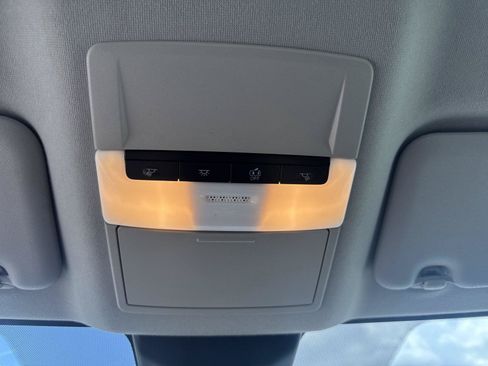 Used 2022 Nissan Sentra SV FWD image 29