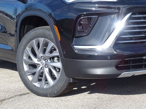 New 2025 Buick Enclave Preferred w/ Super Cruise Package image 3