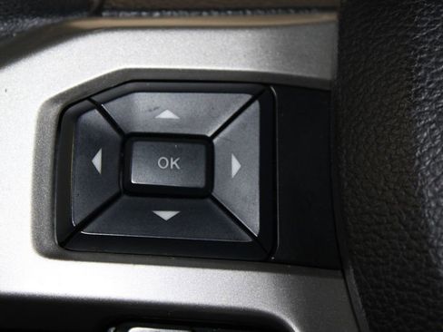 Used 2020 Ford F150 Lariat image 40