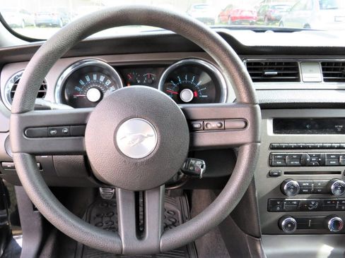 Used 2012 Ford Mustang GT RWD image 15