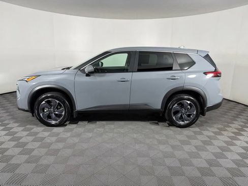 Certified 2026 Nissan Rogue SV FWD image 16